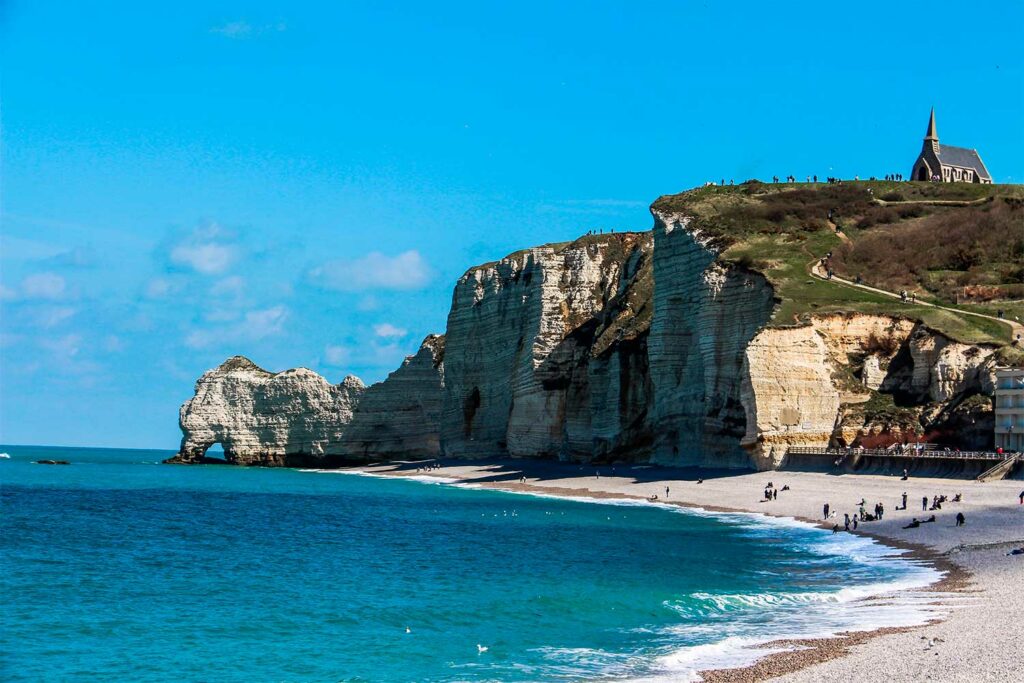 Étretat : ce qui attire tant les visiteurs