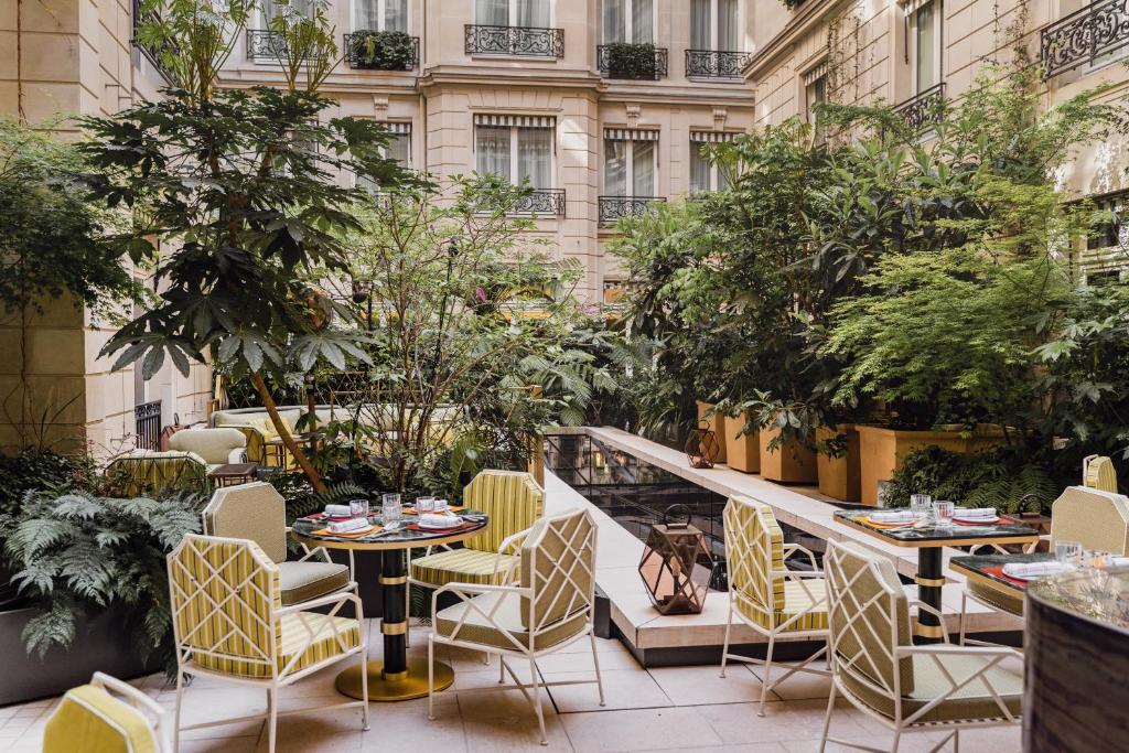 Tout savoir avant de séjourner à l’hôtel de Crillon à Paris