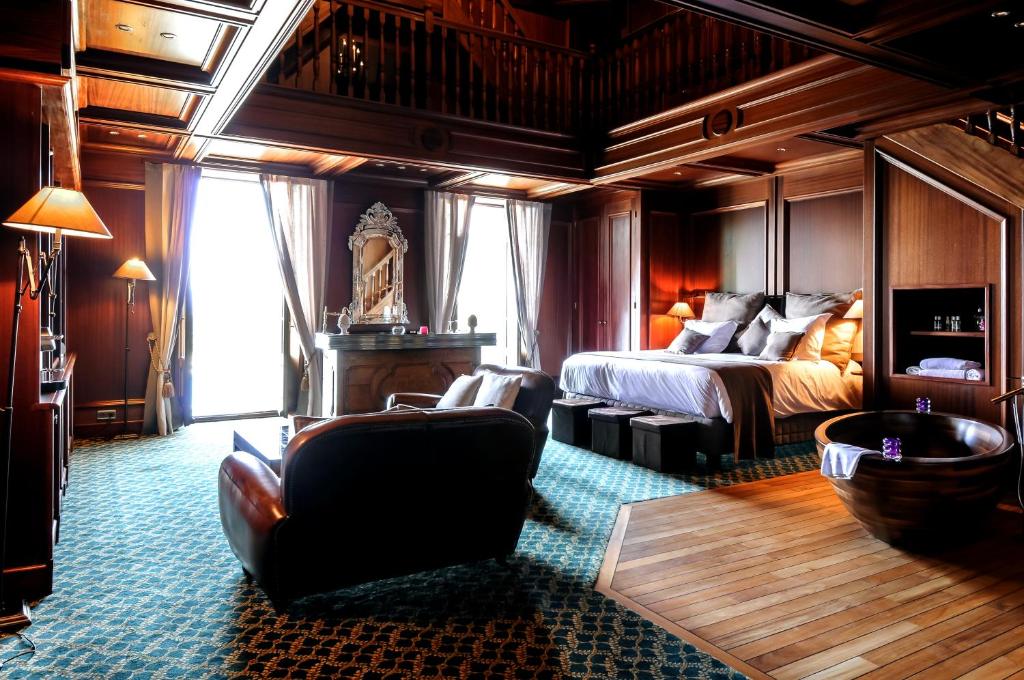 Le Palace De Menthon, un hôtel d’exception au bord du lac d’Annecy