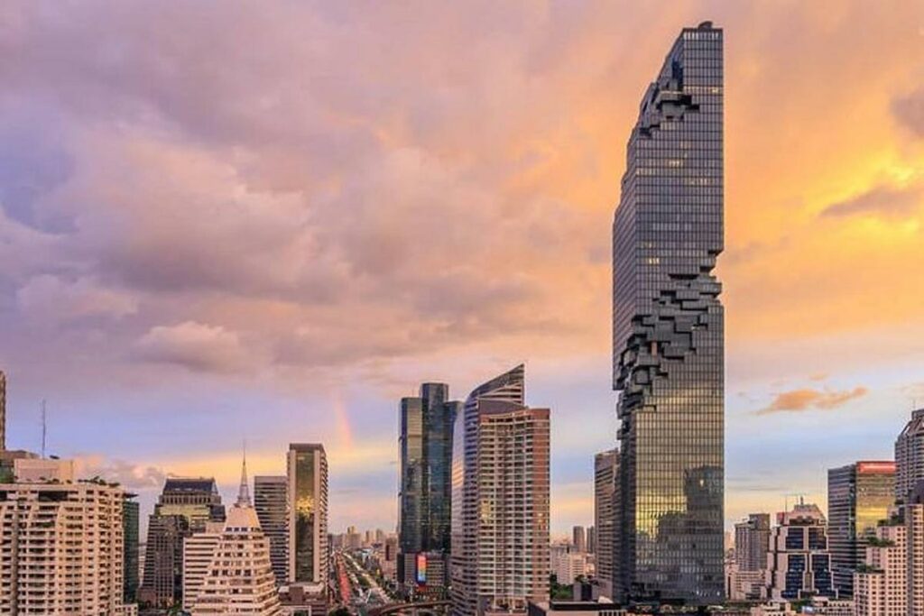 Mahanakhon Skywalk