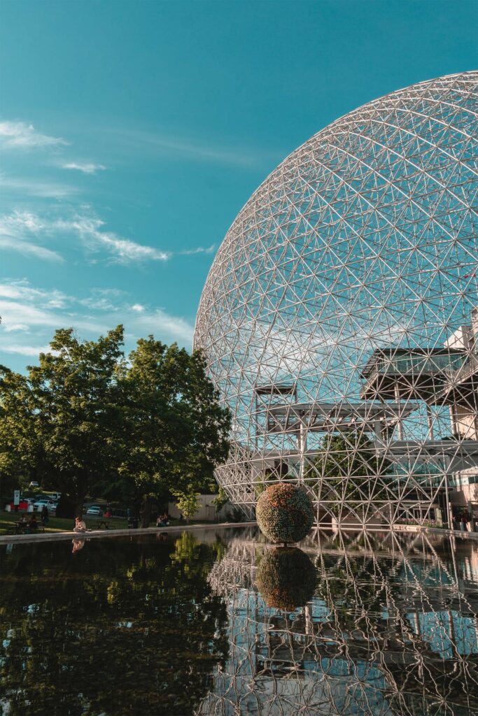 Montréal dans les livres