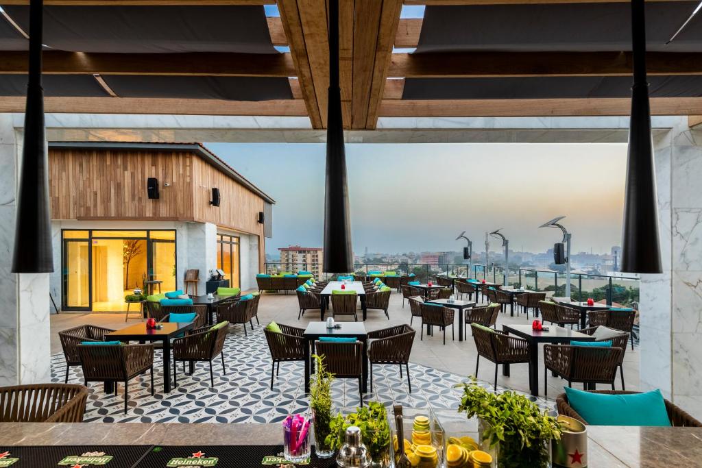 The Riviera Royal Hotel, Conakry