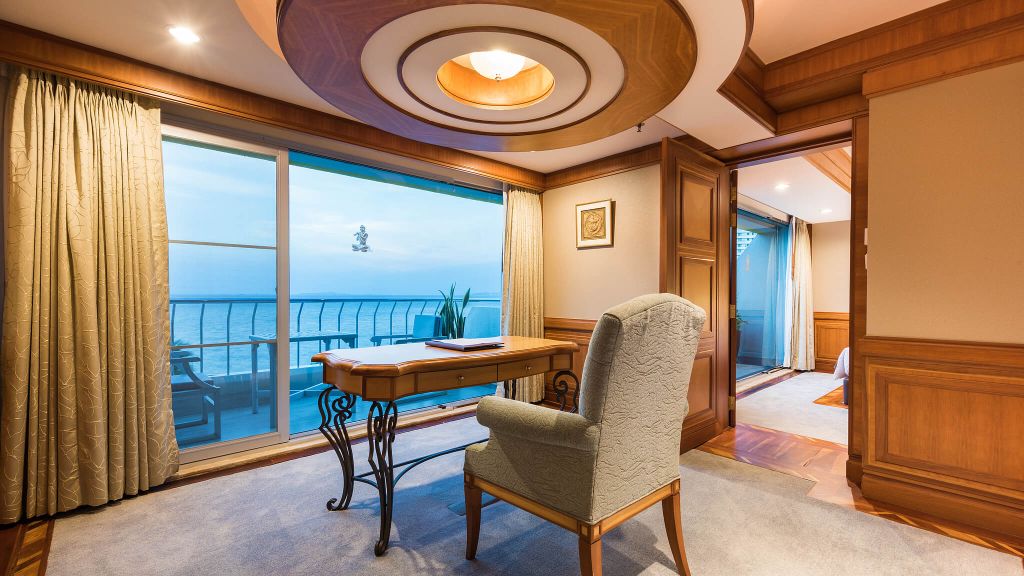 Royal Wing Suites & Spa, Pattaya