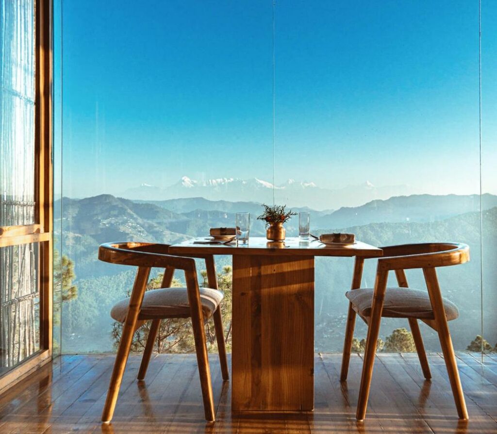 The Kumaon, hôtel design et nature à Binsar