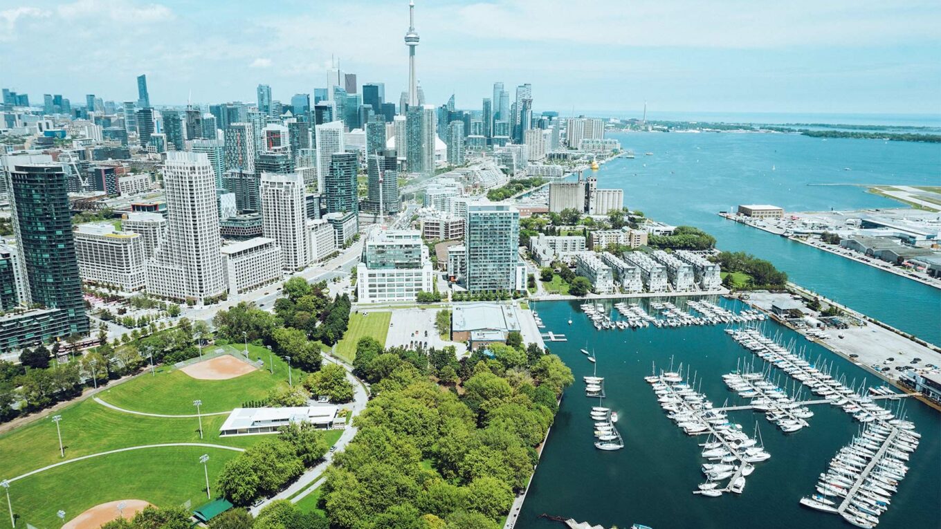 Partir à Toronto, Canada