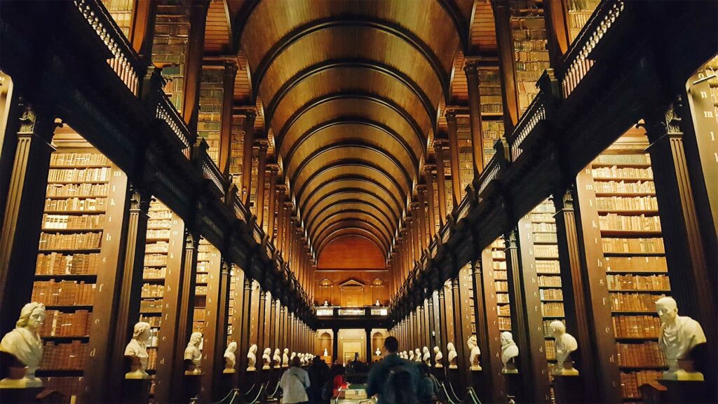 La Bibliothèque - The book of Kells