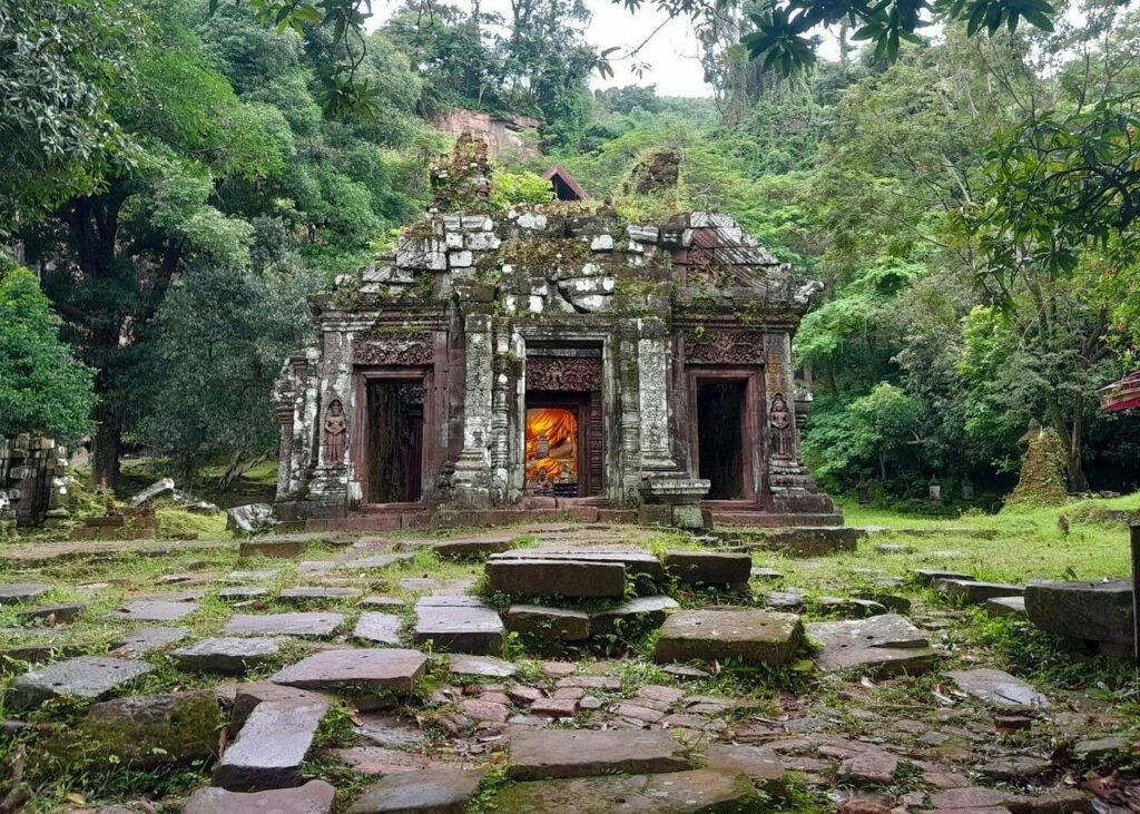 budget vietnam vs laos