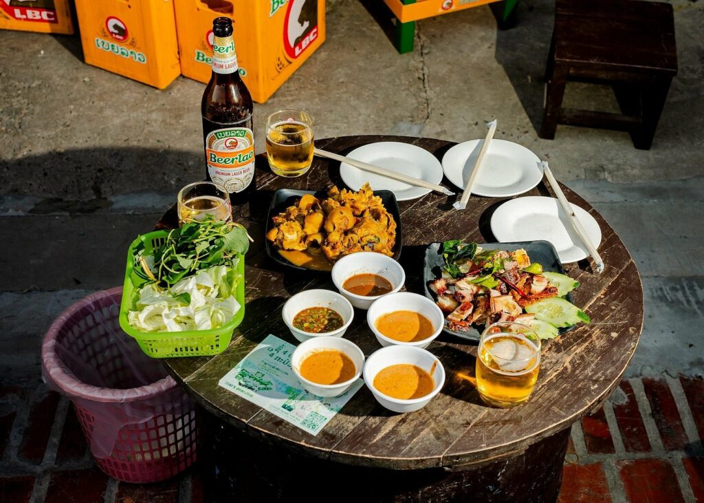 budget vietnam vs laos