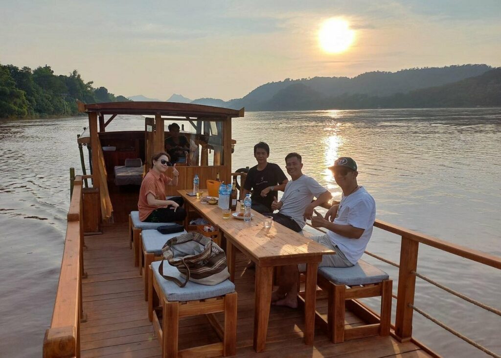 budget vietnam vs laos