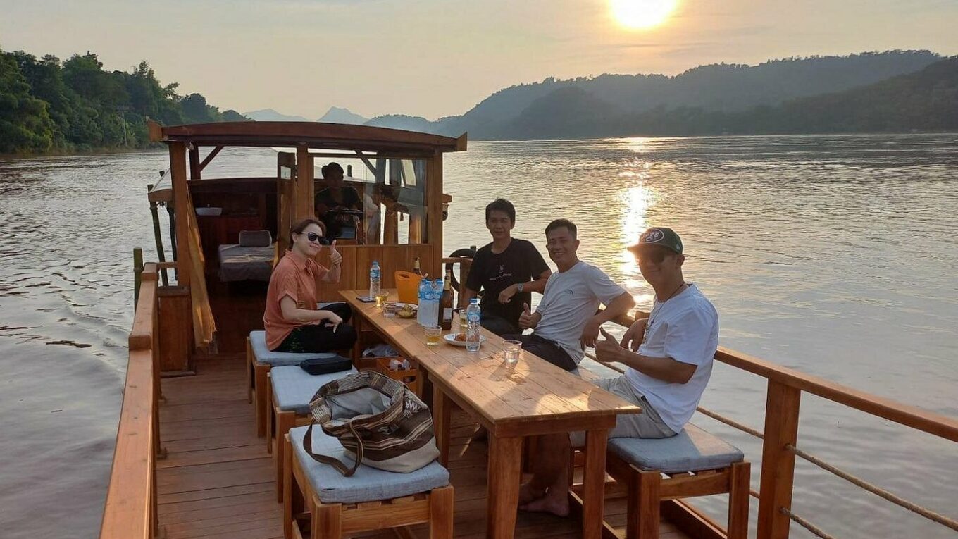 budget vietnam vs laos