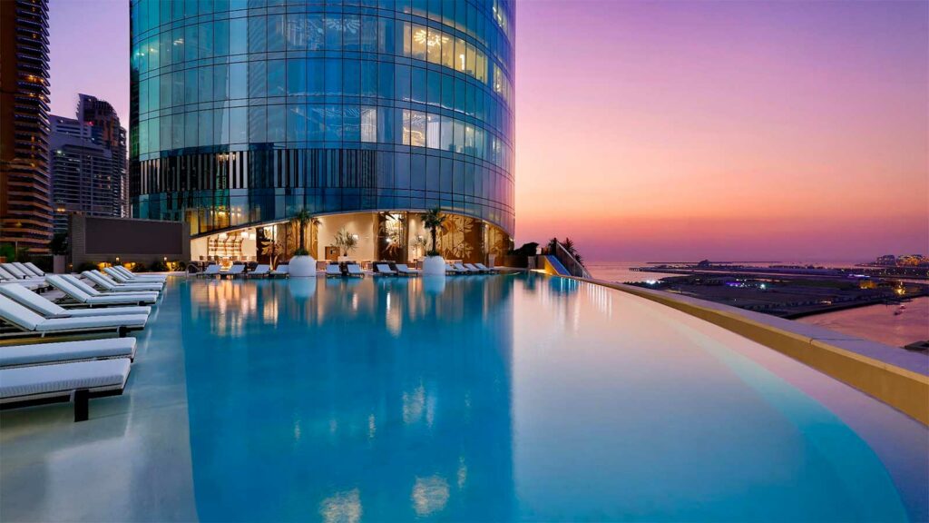 Ciel Dubai Marina : l’hôtel le plus haut du monde ouvre à Dubai