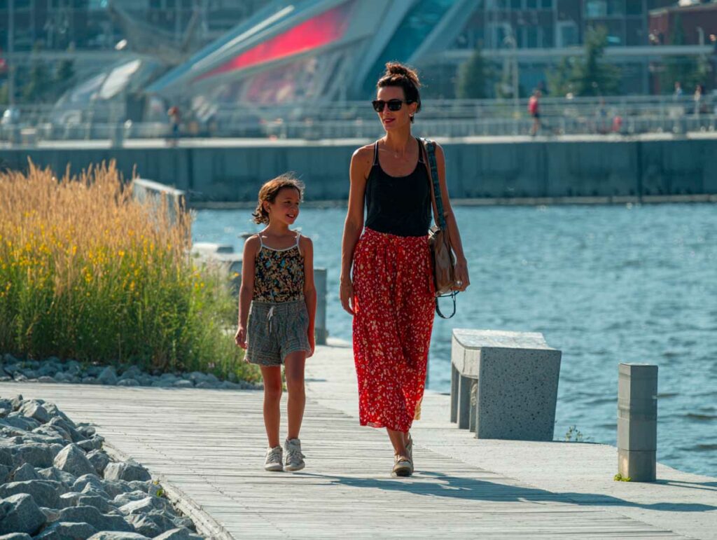 10 destinations idéales pour les mamans solo avec enfants en voyage