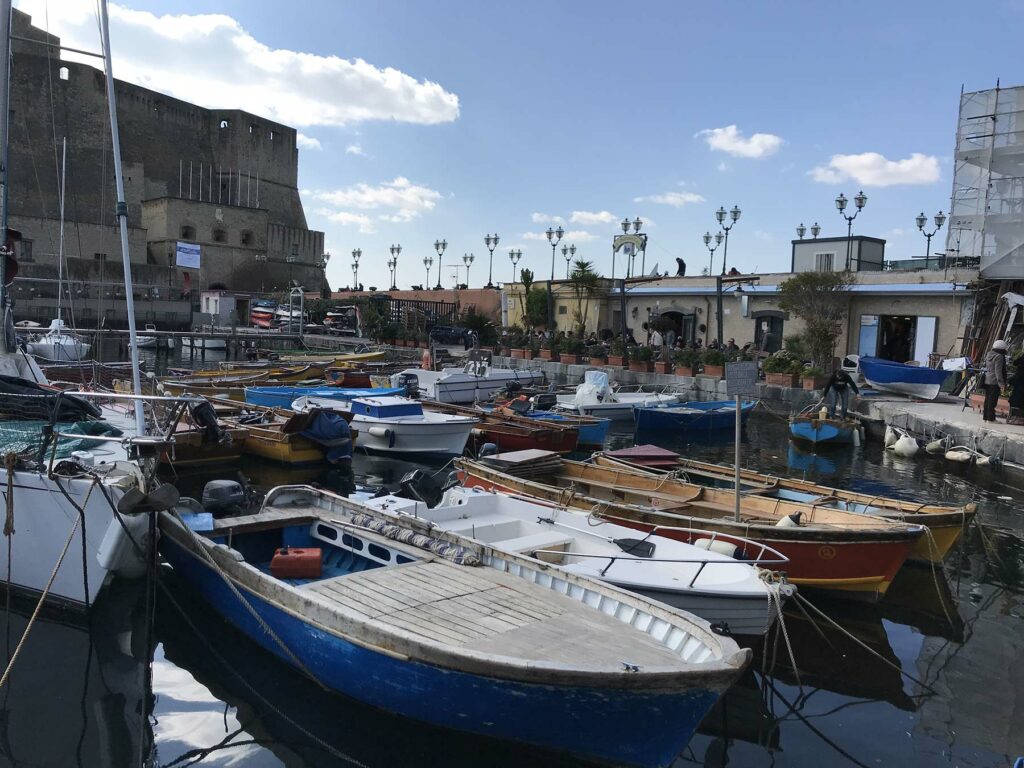 Naples dans les livres